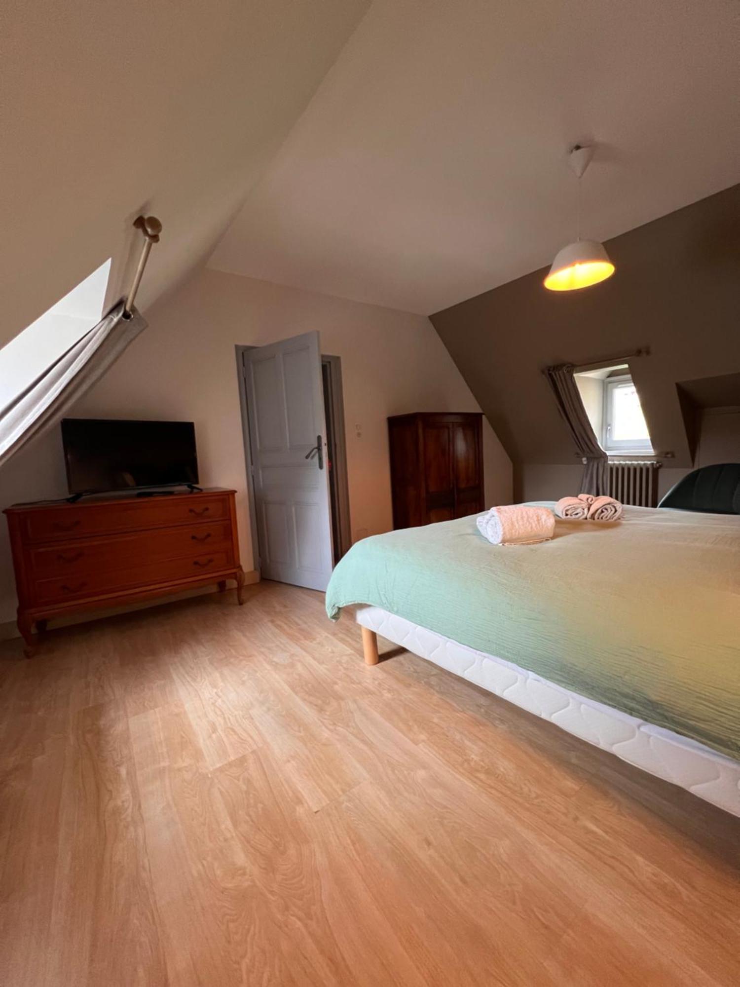 Maison D'Hotes De La Prison En Toutes Libertes 에스팔리옹 외부 사진